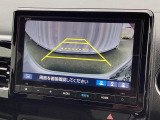 バックカメラも装備しております。車庫入れの苦手なお客様も安心!重宝してくれます!