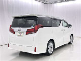 沢山乗れるのがこの車の魅力!2台で移動しないと・・・なんて時もこの車なら1台で!大活躍です♪