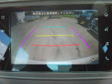 【バックアイカメラ】シフトをR(後退)の位置に入れると、ディスプレイオーディオに車両後方の映像が映し出されます☆