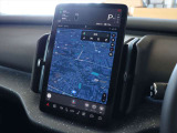 センターディスプレイは12.3インチのサイズとなります 縦型のためナビでは進行方向まで広く見通せます スピードやシフト等の表示もこちらになります