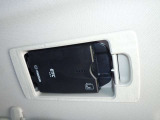【ETC車載器】スマートインETC搭載!サンバイザーの上に隠れていますので、見た目もすっきりです!抜き忘れに注意してね♪料金所での手間を解消します。通行券を取る際幅寄せに気を使う必要もありません。