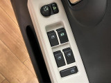 もちろんパワーウィンドウ、電動格納ドアミラーも装備ですよ♪