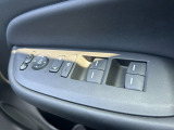 運転席窓操作部スイッチの画像です。