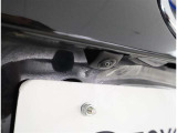 バックカメラが付いているので後方確認が非常にしやすいです。今や運転初心者も熟練者も必須装備!ついていて損はないですね♪