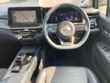 車の事分からなくても運転席に座ってみると何となく良い感じ!とかイマイチだな、とか感じます。だからこそ是非ご自身の目で手で体で実際に触れて頂きたいのです。