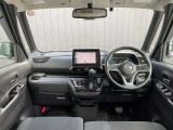 広々とした視界を体感できます。運転が楽しくなりますね。