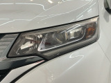 LEDヘッドライトは、点灯の瞬間から最大光量を発揮し、突然暗くなるトンネルなどでの安定感を高めます。