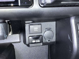 非常時やキャンプなどに役立つAC100Vコンセント付きです。これなら車中泊も出来てしまいますね!