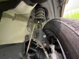 お車を安心してお乗りいただく為には、足回りの定期点検が欠かせません。サービスサポート(有償保証)では無料点検もご提供しており、安心のカーライフをお過ごしいただけるサポート体制が整っています。