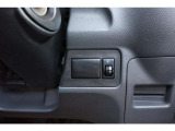 中古車だからボディーコーティングがおすすめ!下地処理が重要なコーティングはもちろんプロの施工でピカピカに仕上げます。濃色車は親水性、淡色車は撥水性のものがオススメ!