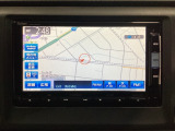 ナビゲーションはフルセグTV対応のGathers純正メモリーナビを搭載しています。Bluetoothオーディオ機能がありますので、スマートフォンなどの音楽も再生できます。