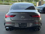 AMG CLA35 4MATICらしいリアデザイン。スポーティな走りを感じさせる後ろ姿です。