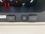 こちらのクルマはUSB接続コネクタも装備されています♪スマホの充電などにお使い下さい。ご旅行中での充電切れも、これなら心配いりませんね!