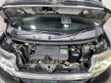 【エンジンルーム】エンジンの調子は良好です!ご納車前にはしっかりとオイル交換・その他油種類の点検補充をさせて頂きます。また、ガリバーでは修復歴のある車は販売いたしません。