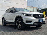 XC40 B4 AWD Rデザイン 4WD 