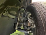 お車を安心してお乗りいただく為には、足回りの定期点検が欠かせません。サービスサポート(有償保証)では無料点検もご提供しており、安心のカーライフをお過ごしいただけるサポート体制が整っています。