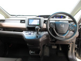 Honda車が初めての方にも扱いやすく分かりやすいインパネ周りと各種スイッチ類です。