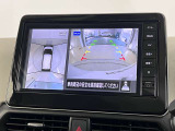 アラウンドビューモニターで車を上空から見下ろしているような映像を映し出します。周囲の状況がひと目でわかります!