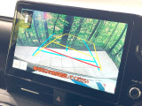 【バックカメラ】駐車時に後方がリアルタイム映像で確認できます。大型商業施設や立体駐車場での駐車時や、夜間のバック時に大活躍!運転スキルに関わらず、今や必須となった装備のひとつです!