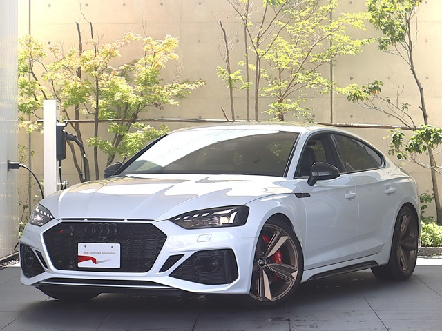 アウディ RS5スポーツバック 
