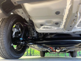 お車を安心してお乗りいただく為には、足回りの定期点検が欠かせません。サービスサポート(有償保証)では無料点検もご提供しており、安心のカーライフをお過ごしいただけるサポート体制が整っています。