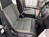 この度は、当店のお車をご覧いただきまして誠にありがとうございます。当店では全国販売・納車も行っております。県によって陸送費用は異なりますのでお気軽にお問い合わせください。