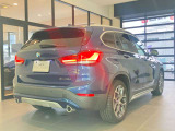 BMWのメカニックによる、100項目の納車前点検エンジン、ミッション、マフラー、電気系統やコンピュータなどを詳細に点検します。交換基準の部品があれば、純正部品を使用し整備した後にお客様にお渡しします。