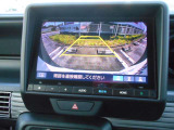 バックカメラ装備☆駐車時しっかりサポートしてくれます♪