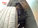 お車を安心してお乗りいただく為には、足回りの定期点検が欠かせません。サービスサポート(有償保証)では無料点検もご提供しており、安心のカーライフをお過ごしいただけるサポート体制が整っています。