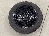当社にてデモ走行時に装着していたワンシーズン使用の中古スタットレスタイヤ+ホイール4本セットを用意致しました。(2025年製、タイヤ+ホイールは現状渡し、保証対象外です)