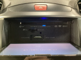 ディスプレイオープンでCD、DVDの挿入可能です。※オーディオは保証対象外となります。
