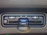 ■【ETC車載器】が装備されています。セットアップをしてお渡しとなり、ETCカードを差し込むだけで高速道路の利用が可能です。