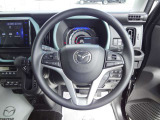 運転中に確認しやすい操作レイアウトです。