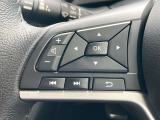 手元でナビの音量調整等が出来るのでナビの操作によるわき見運転を防止することが出来ます。
