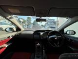 インパネ周りのお写真です。 視界が広く運転もしやすくなっております♪