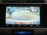 バックガイドモニターで、後方を確認しながら安心して駐車することができます。運転初心者も熟練者も必須の機能ですよ!