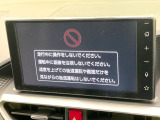 【ディスプレイオーディオ】お手持ちのスマートフォンとの連携で、ナビや音楽再生など各種アプリを使用可能。スマホに近い感覚でお使いいただけます♪