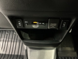 フロント両席にはシートヒーターが付いています!寒い日に便利な装備ですね。