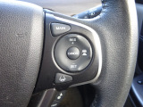 Hondaセンシングの機能のひとつ、アダプティブクルーズコントロール付!アクセルから足を離しても設定したスピードと前車との車間を保ち走行してくれます!車線維持もアシスト☆高速道路で疲労軽減ですね☆
