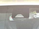 【トヨタセーフティセンス】走行中に前方の車両等を認識し、衝突しそうな時は警報とブレーキで衝突回避と被害軽減をアシスト。より安全にドライブをお楽しみいただけます。
