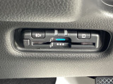この度は、当店のお車をご覧いただきまして誠にありがとうございます。当店では全国販売・納車も行っております。県によって陸送費用は異なりますのでお気軽にお問い合わせください。