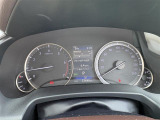 【スピードメーター】メーターがシンプルで見やすく運転しやすいですね。A