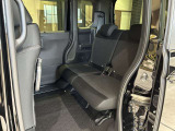 後部座席も大きく乗り降りしやすく、長時間の運転でも快適に過ごすことができます!