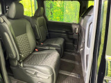 【オットマン付セカンドシート】足を延ばしてリラックスしたいときに便利なオットマン!ロングドライブや仮眠の際にもゆったり快適にお過ごしいただけます♪