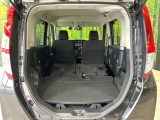 普段のお買い物や通勤、送迎等に十分な荷室スペースを確保しております。セカンドシートを倒すと、大きな荷物の積載も可能です♪