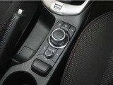 今すぐ走り出したくなる、ドライバーオリエンテッドな空間と、上質で精緻さを具現化したこだわりのインテリアデザインです♪