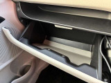 車検証や小物、常備品を収納してみてください!すっきり収納できて便利です!