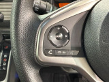ステアリングにオーディオ操作スイッチが付いています。オーディオ画面に直接タッチしなくても操作が出来ますので、運転に集中できます。