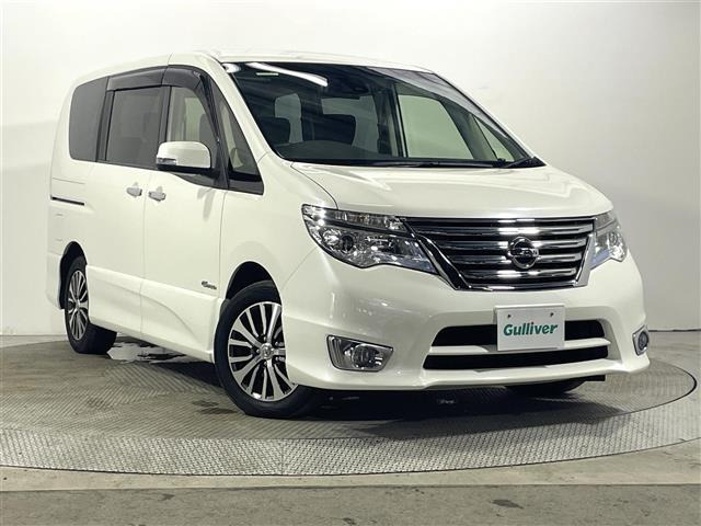 セレナ 2.0 ハイウェイスター S-HYBRID 修復歴無し