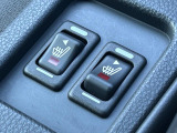 【シートヒーター】寒い日に重宝するシートヒーター!エアコンより早く温まってくれるので寒がりの人も安心ですね♪エアコンの温風は乾燥するから苦手、という方にもをおすすめです。